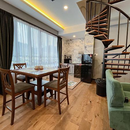 Hotel Lavie At Centrum Бринчанг Екстер'єр фото
